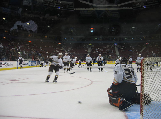 “Bryz-warmup” by Arnold C. Licensed under Public Domain via Commons.